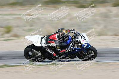 media/Jan-15-2026-Racers Edge (Thu) [[dfebeb70ab]]/3-B Group/Session 2 (Turn 15 Inside Pans)/